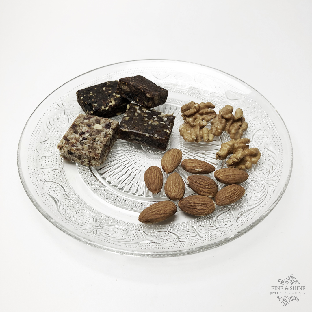 Eier, Food, Foodspring, Früchte, Fruchtriegel, Gemüse, Gemüsesticks, Gesund, gesunde Snacks, Gesunde Snacks für unterwegs, Glutenfrei, Kokosnuss Chips, Lactosefrei, Laktosefrei, Mandeln, Mymuesli, Nüsse, Obstsalat, Paleo, Paleo Riegel, Paranüsse, Smoothie, Snacks, unterwegs, Vegetarisch, Walnüsse,
