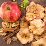 Äpfel, Apfel-Chutney, Apfel-Dinkel-Brot, Apfel-Essig, Apfel-Zimt-Scheiben, Apfelernte, Äpfelrezepte, Äpfelverwertung, Bratapfel, Gerichte mit Äpfel, Rezepte, viele Äpfel