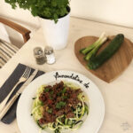 Selbstgemachte Bolognese mit Zucchini Spaghetti, Bolognese, Rinderhack, Zucchini, Zucchini Spaghetti, Spaghetti, Lowcarb, Paleo, Glutenfrei, Laktosefrei, ohne Weizen, Tomatensauce, Tomaten,