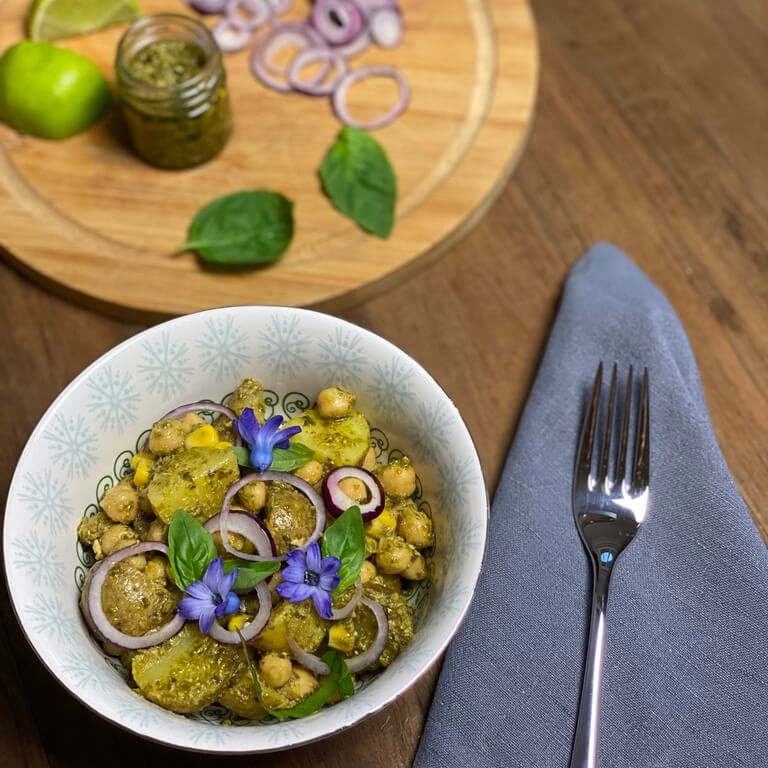 Italienischer Kartoffelsalat mit Pesto